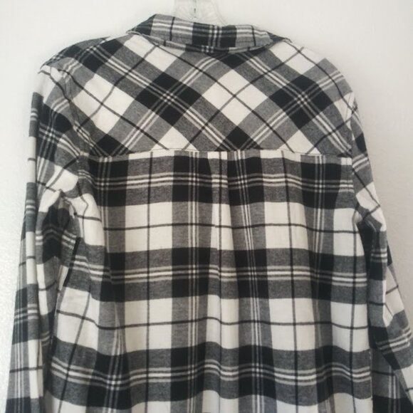 GAP black and white plaid button down flannel shirt women's size S - Picture 5 of 15